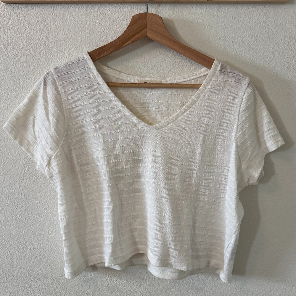 Madewell Cropped Textured V-Neck Short Sleeve in Cream